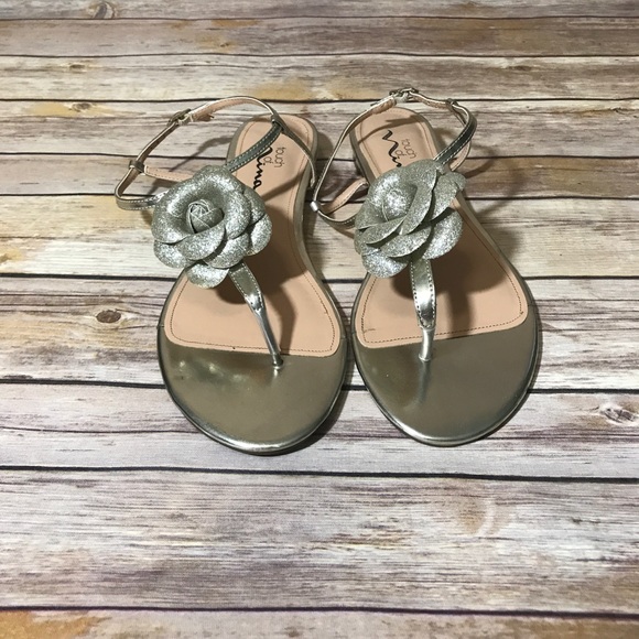 Sandals worn once. - Picture 3 of 6